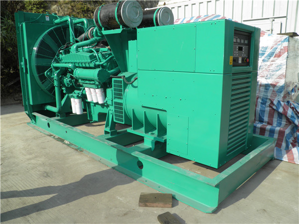 浦北出租发电机 发电机组厂家：柴油发电机组的控制屏的作用是什么？